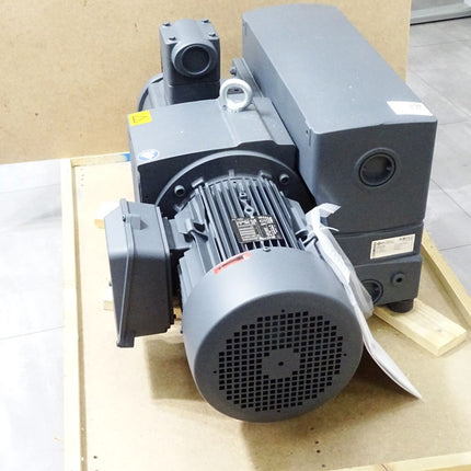 Busch Drehschieber-Vakuumpumpe R5 RD 0360 A 5H3 RD0360A5H3 0,5mbar 1800 1/min