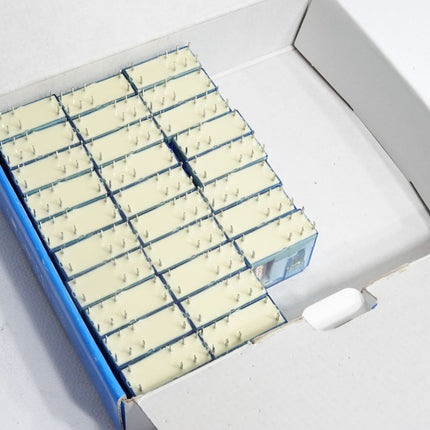 Finder 8A 250V 24VDC 40.52.9.024.5001 Relais / Inhalt:28 Stück / Neu OVP - Maranos.de