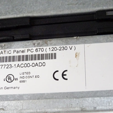Siemens Panel PC 670 6AV7723-1AC00-0AD0 A5E00098968 / in sehr gutem Zustand