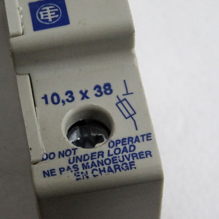 Telemecanique Sicherungshalter DF6-AB10 10x38mm inkl Sicherung