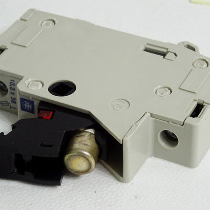 Telemecanique Sicherungshalter DF6-AB10 10x38mm inkl Sicherung