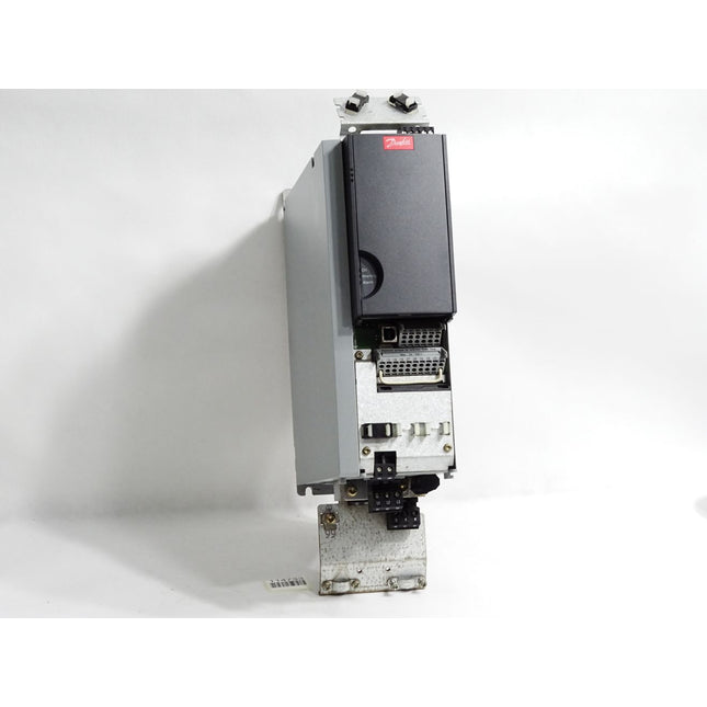 Danfoss VLT Automation Drive 131B0517 1.5kW FC-302P1K5T5E20H1 Frequenzumrichter - Maranos.de
