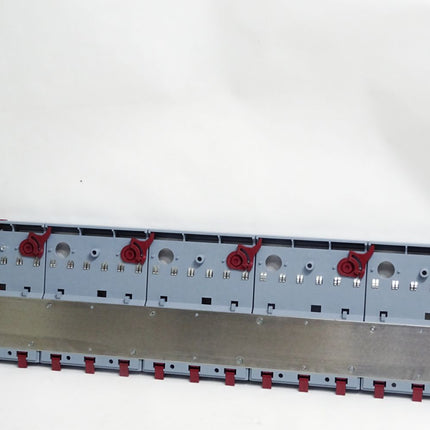 B&R 2005 Rückwandmodul 15 Steckplätze 3BP150.41 Rev.F0