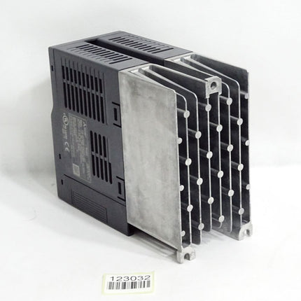 Mitsubishi Electric Umrichter D700-SC FR-D720S-042SC-EC 0.75kW