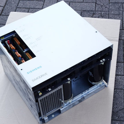 Siemens Simodrive Umrichter 6SC6101-4B-Z A30+A40+G10+R01+N13+V15+B24+S55 - Maranos.de