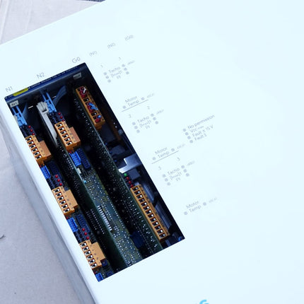 Siemens Simodrive Umrichter 6SC6101-4B-Z A30+A40+G10+R01+N13+V15+B24+S55