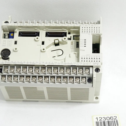 Mitsubishi FX3G-40MR/ES 37W Abdeckungen fehlen - Halterung gebrochen