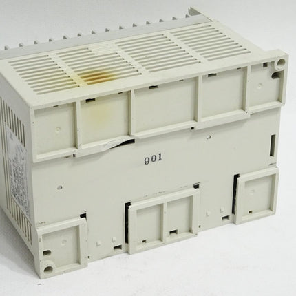 Mitsubishi FX3G-40MR/ES 37W Abdeckungen fehlen - Halterung gebrochen