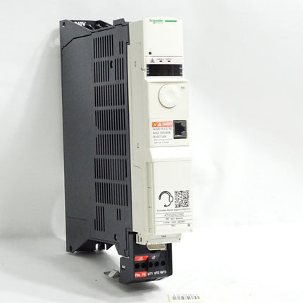 Schneider Electric Altivar Frequenzumrichter ATV32H037M2 0.37kW / Neuwertig