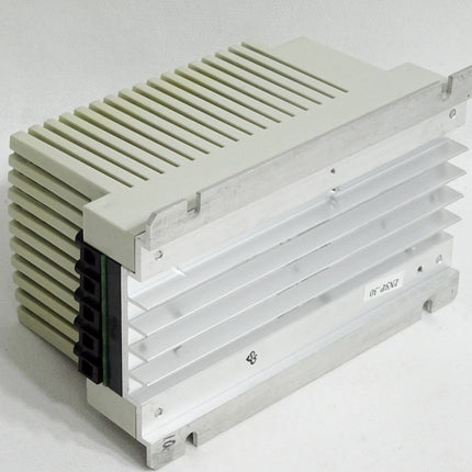 Lenze smd Umrichter ESMD371X2SFA 13188648 0.37kW 2R21