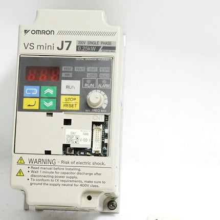 Omron Yaskawa VS mini J7 Frequenzumrichter CIMR-J7AZB0P2 0.25kW