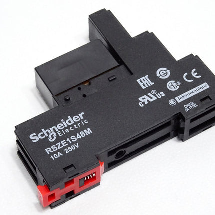 Schneider Electric Interface-Relais RSB2A080BD Sockel RSZE1S48M 10A Unbenutzt - Maranos.de