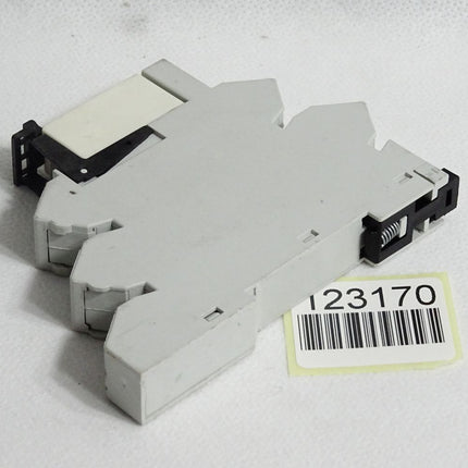 Allen Bradley Relay with socket 700-HLT22 + 700-TBR224
