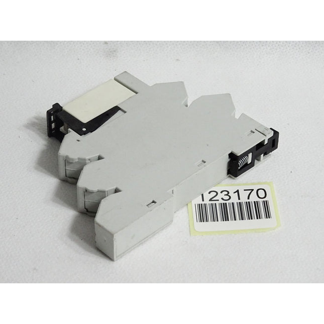 Allen Bradley Relay with socket 700-HLT22 + 700-TBR224