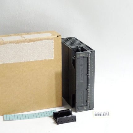 Siemens S7-300 SM322 6ES7322-1BH01-0AA0 6ES7 322-1BH01-0AA0 / Neu