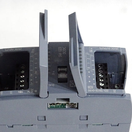 Siemens S7-1200 SM1223 DC/DC 6ES7223-1BH32-0XB0 6ES7 223-1BH32-0XB0 - Maranos.de