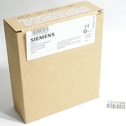 Siemens S7-300 SM322 6ES7322-1BL00-0AA0 6ES7 322-1BL00-0AA0 / Neu