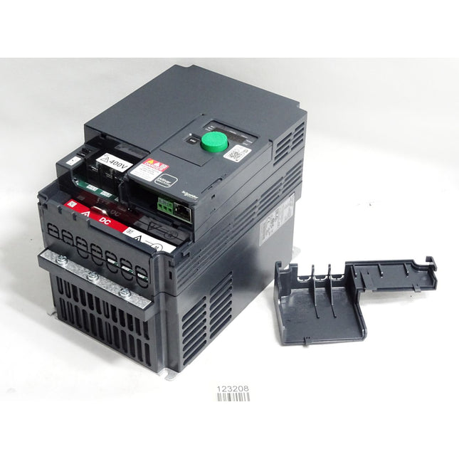 Schneider Electric Frequenzumrichter Altivar 320 ATV320U75N4C 7.5kW / Unbenutzt