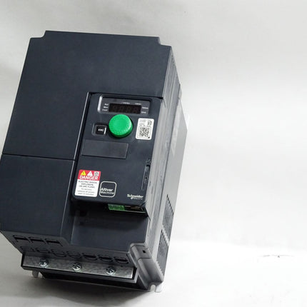 Schneider Electric Frequenzumrichter Altivar 320 ATV320U75N4C 7.5kW / Unbenutzt