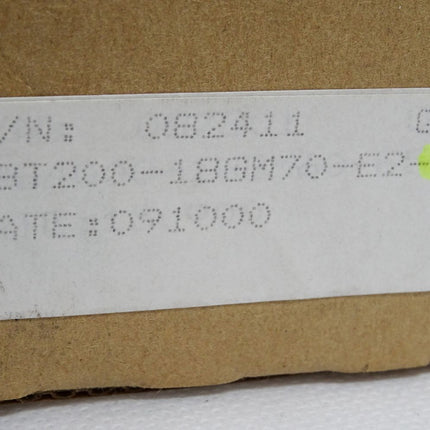 Pepperl+Fuchs Photoelectric Sensor 082411 OBT200-18GM70-E2-V1 / Neu OVP