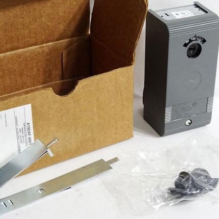 Johnson Controls A19DAF-9001 Temperature Control / Neuwertig OVP - Maranos.de