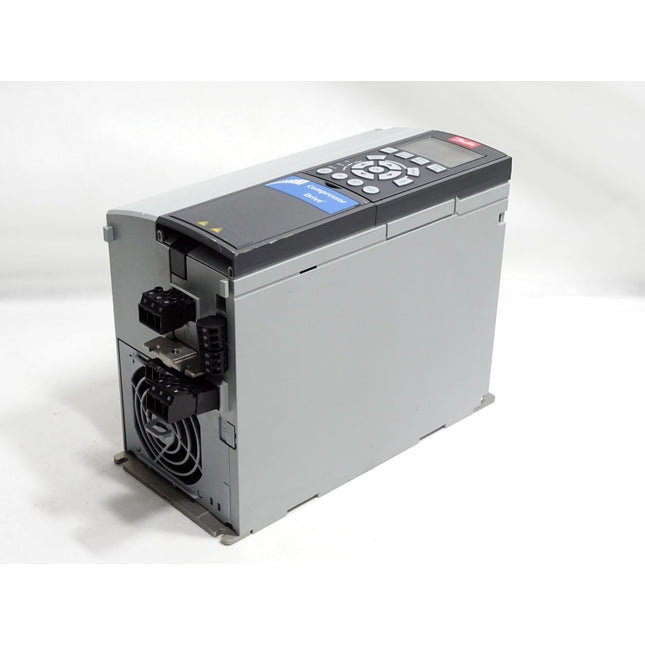 Danfoss Compressor Drive 131B3561 7.5kW CD-302P7K5T4E20H1 - Maranos.de