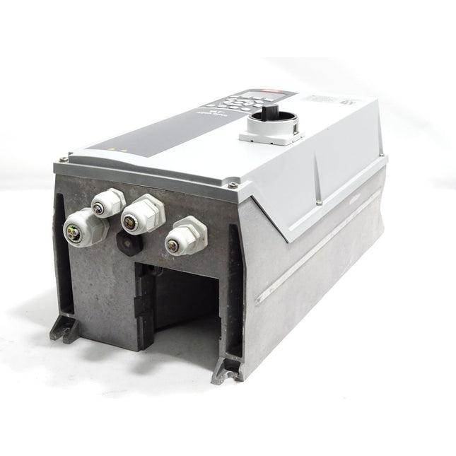 Danfoss VLT Aqua Drive 132H1784 0.37kW FC-202PK37T4Z55H3XGC1O Frequenzumrichter - Maranos.de