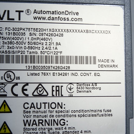 Danfoss VLT 131B0035 0.75kW FC-302PK75T5E20 Neuwertig Gehäuse leicht beschädigt