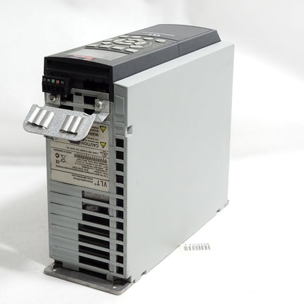 Danfoss VLT Automation Drive 131B0047 1.5kW FC-302P1K5T5E20H1 Frequenzumrichter - Maranos.de