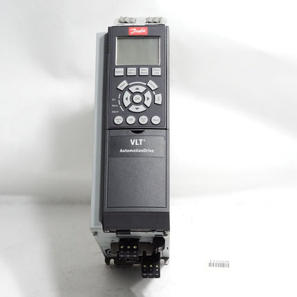 Danfoss VLT Automation Drive 131B0453 1.5kW FC-302P1K5T5E20H1 Frequenzumrichter - Maranos.de