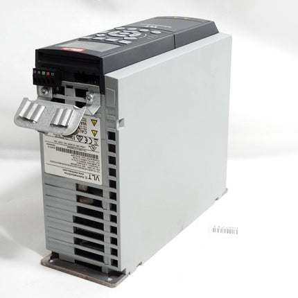Danfoss VLT Automation Drive 131U4951 1.5kW FC-302P1K5T5E20H1 Frequenzumrichter - Maranos.de