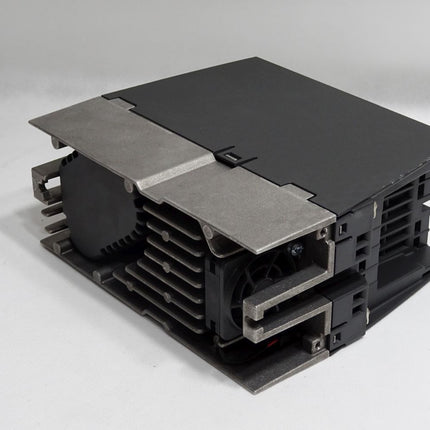 Siemens Sinamics Power Module 340 6SL3210-1SB12-3AA0 / Neuwertig mit Lagerspuren - Maranos.de