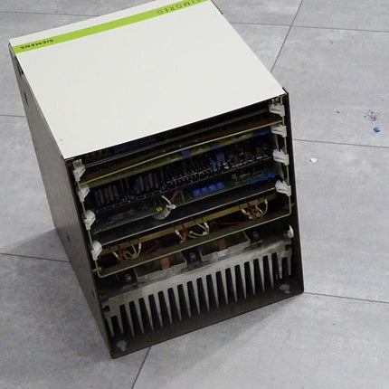 Siemens Simoreg 6RA2632-6DV57-0 -ZY26 6RA8261-3B -2CA00 C98130-A1002-C76-03-25