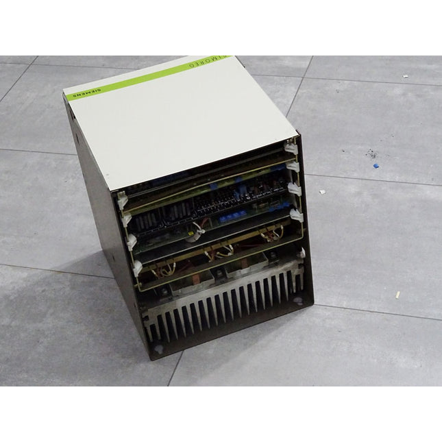 Siemens Simoreg 6RA2632-6DV57-0 -ZY26 6RA8261-3B -2CA00 C98130-A1002-C76-03-25