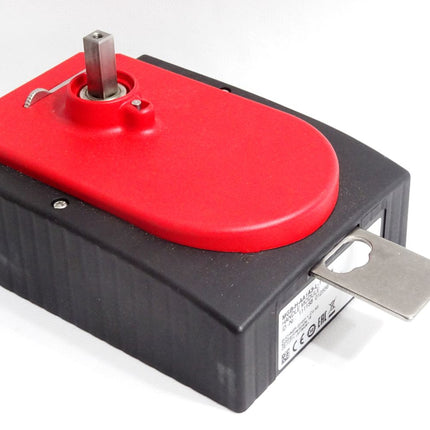 Euchner MGB-H-AA1A3-L-111158 + MGB-L1-ARA-AD3A1-S1-L-119759 / leicht beschädigt - Maranos.de