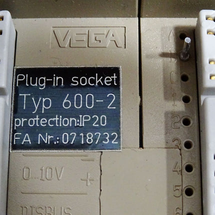Vega Plug-in socket 600-2 - Maranos.de