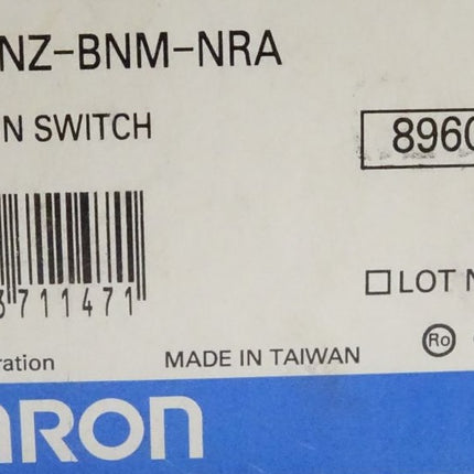 Omron A22NZ-BNM-NRA Drückknopf Schalter Taster Pushbutton NEU