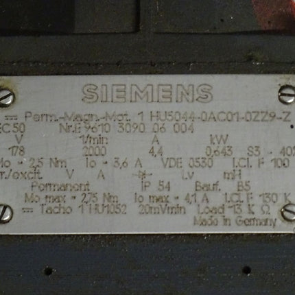 Siemens 1HU5044-0AC01-0ZZ9-Z Permanent Magnet Motor 0,643 kW / 2000 Rpm / 1 HU5044-0AC01-0ZZ9-Z
