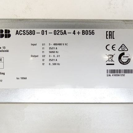ABB Frequenzumrichter 25/21A 400/480V AC 50/60Hz 0...500Hz ACS580-01-025A-4 + B056 / Neu