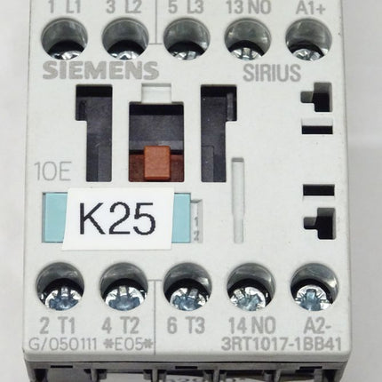 Siemens 3RV1011-1HA10 Schütz 3RV1 011-1HA10 + 3RT1017-1BB41 / 3RT1 017-1BB41