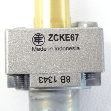 Telemecanique Sensors ZCKE67 064580 Limit Switch Head / Neu-OVP geöffnet
