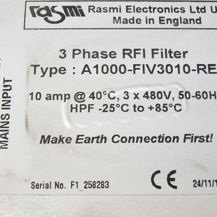 Yaskawa CIMR-VC4A0009BAA 4/3kW Frequenzumrichter mit Filter A1000-FIV3010-RE