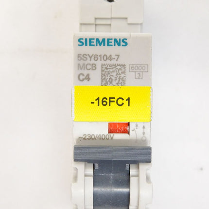 Siemens 5SY6104-7 MCB C4 Leitungsschutzschalter