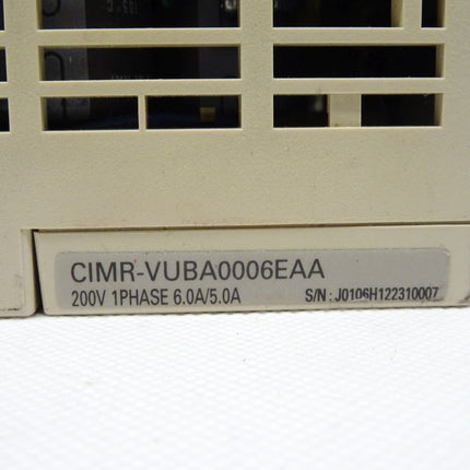Yaskawa V1000 CIMR-VUBA0006EAA Frequenzumrichter 200V / 1 Phase / 6A / 5A