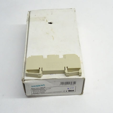Siemens 8WA1011-1MH15 / 8WA1 011-1MH15 Messtrennklemme Thermoplast Schraubanschluss beidseitig mit Prüfbuchse, 8mm, Gr. 6