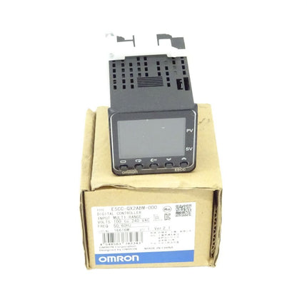 Omron E5CC-QX2ABM-000 Digital Controller Input Multi-Range NEU/OVP