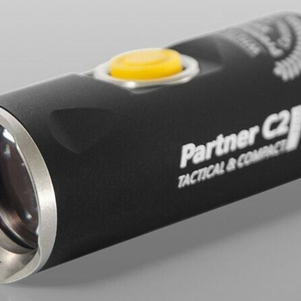 Armytek Partner C2 Pro LED Taschenlampe Lampe 2100 Lumen (kalt) - Maranos.de