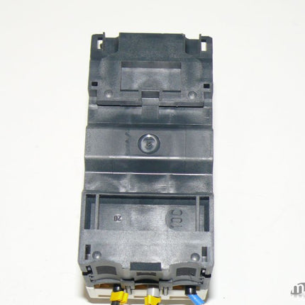 Telemecanique GV2-RT06 Motorschutzschalter GV2RT06 Schütz Leistungsschalter