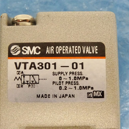 SMC Air Operated Valve VTA301-01 / Neu OVP