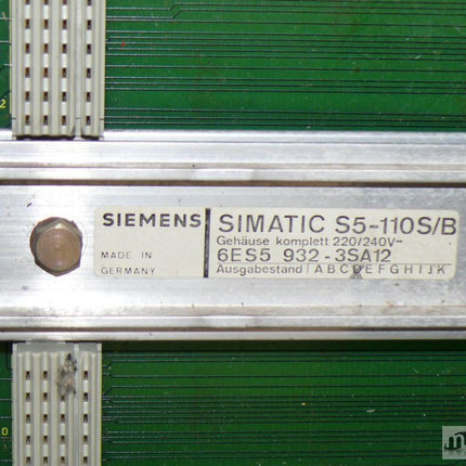 Siemens 6ES5932-3SA12 Gehäuse mit Stromversorgung 6ES5 932-3SA12